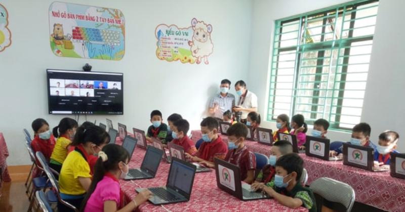 Tre em hoc tin hoc an toan tren may tinh